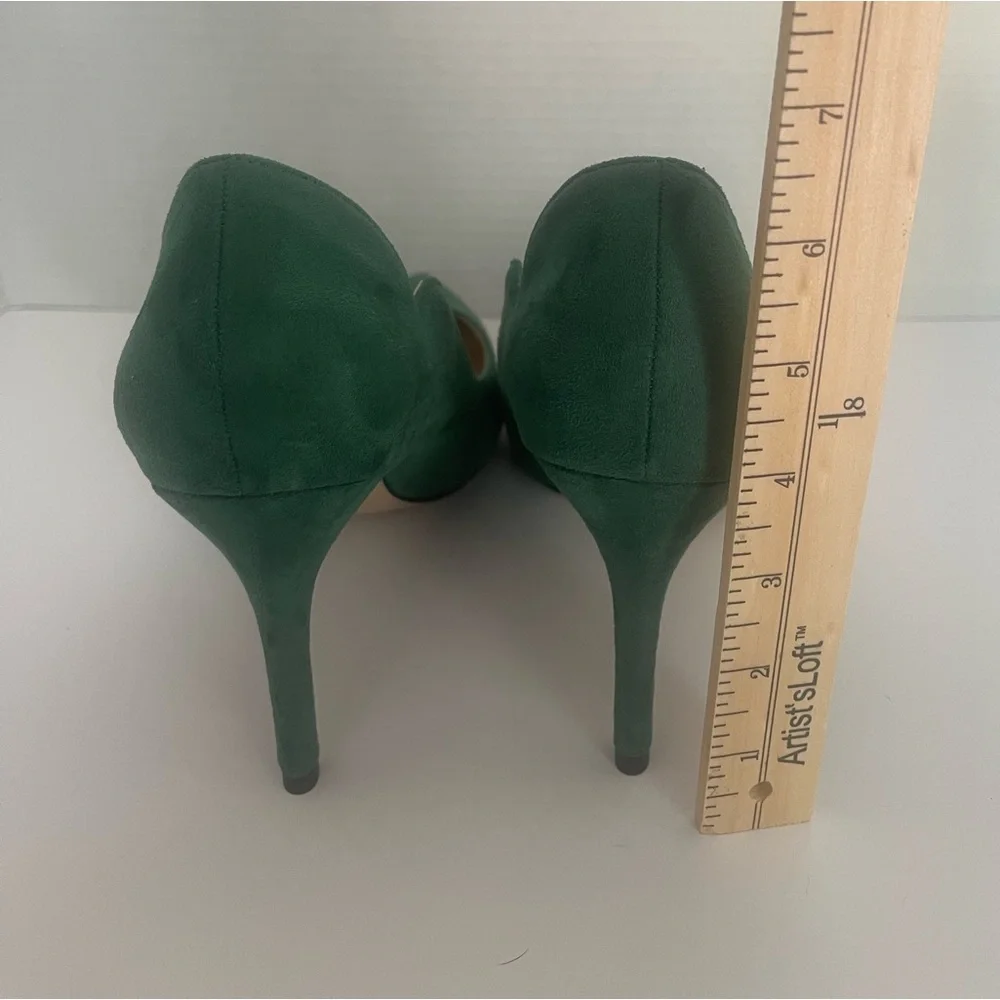 Women’s Pointed Toe Green Suede Pumps